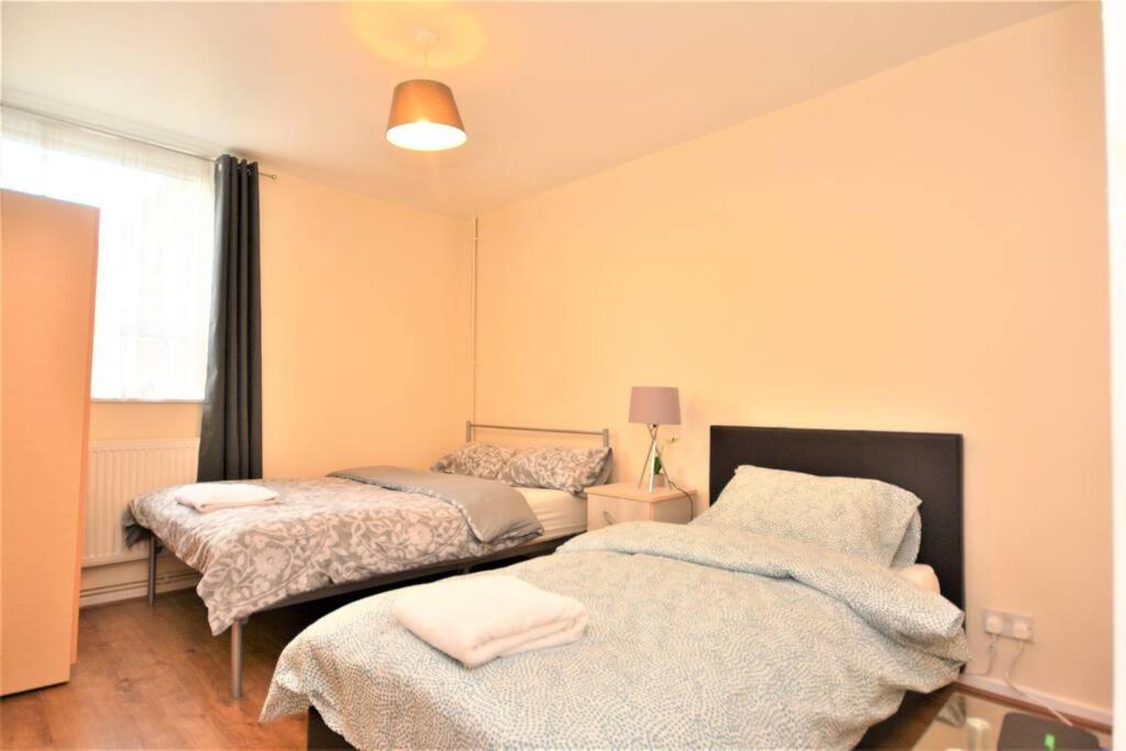 Spacious 2Bedroom Condo With Patio By Excel Centre London Ngoại thất bức ảnh